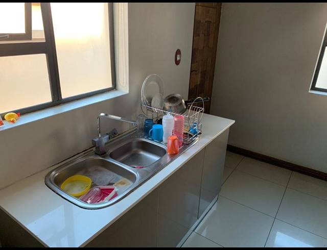 6 BEDROOM HOUSE FOR SALE IN SAVANNAH COUNTRY ESTATE